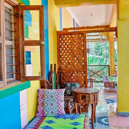 Coccobello Zanzibar نونغوي المظهر الخارجي الصورة