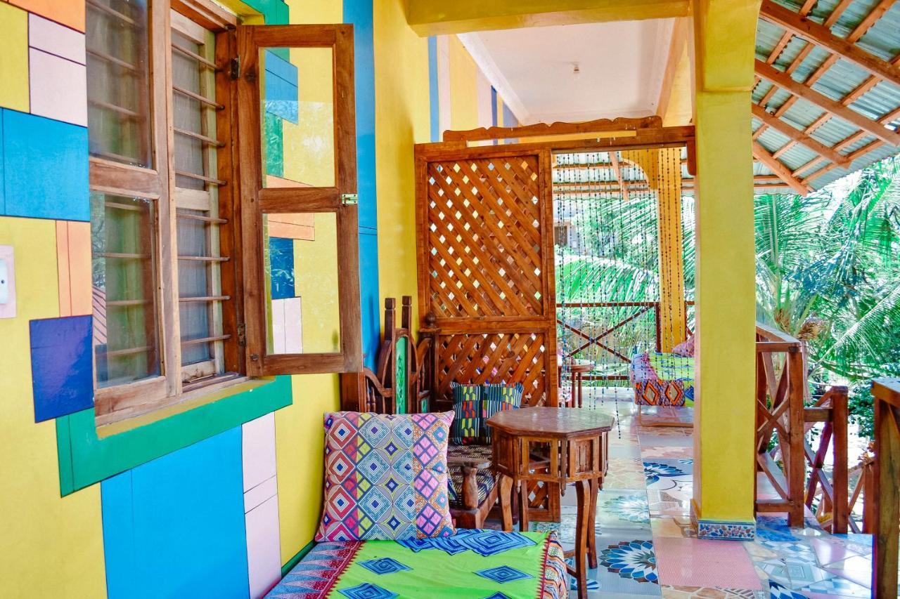 Coccobello Zanzibar نونغوي المظهر الخارجي الصورة